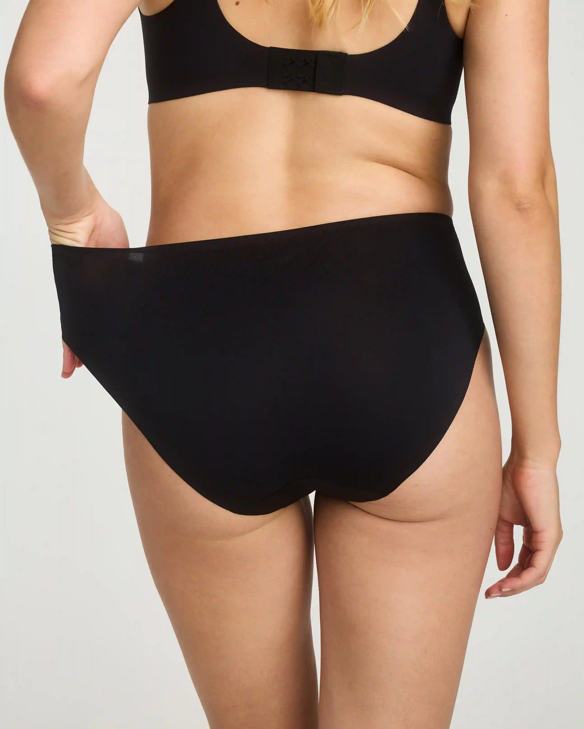 NeoStretch High-Rise Brief