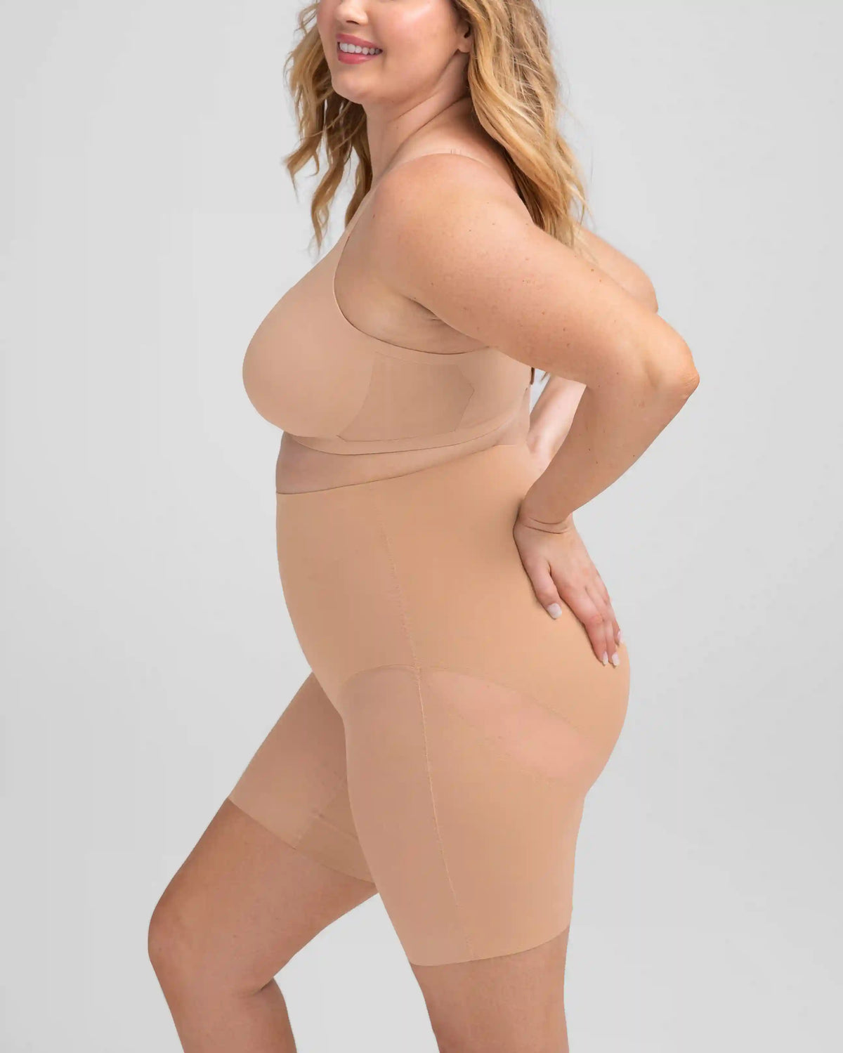 Mid-Waist Short