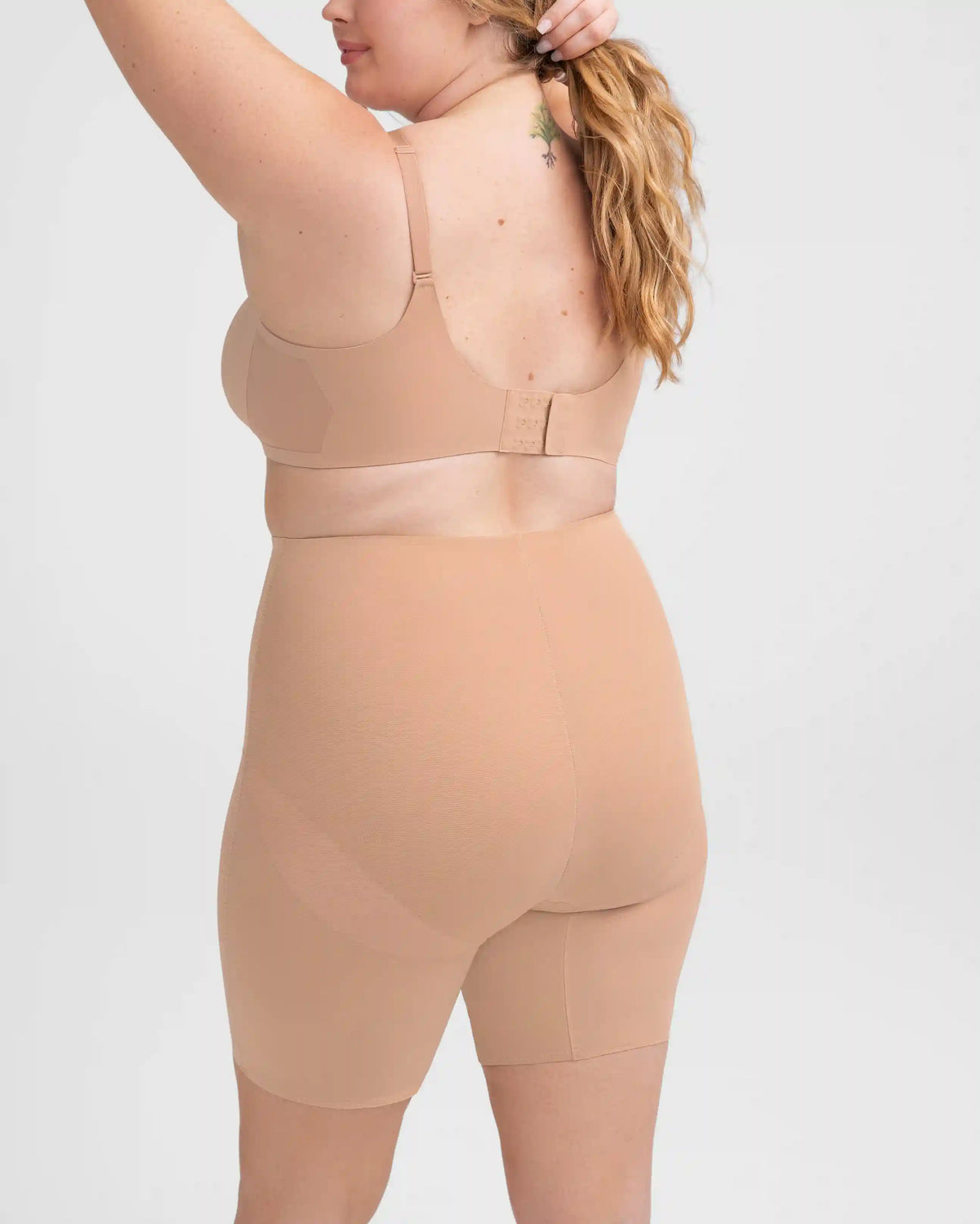 Mid-Waist Short